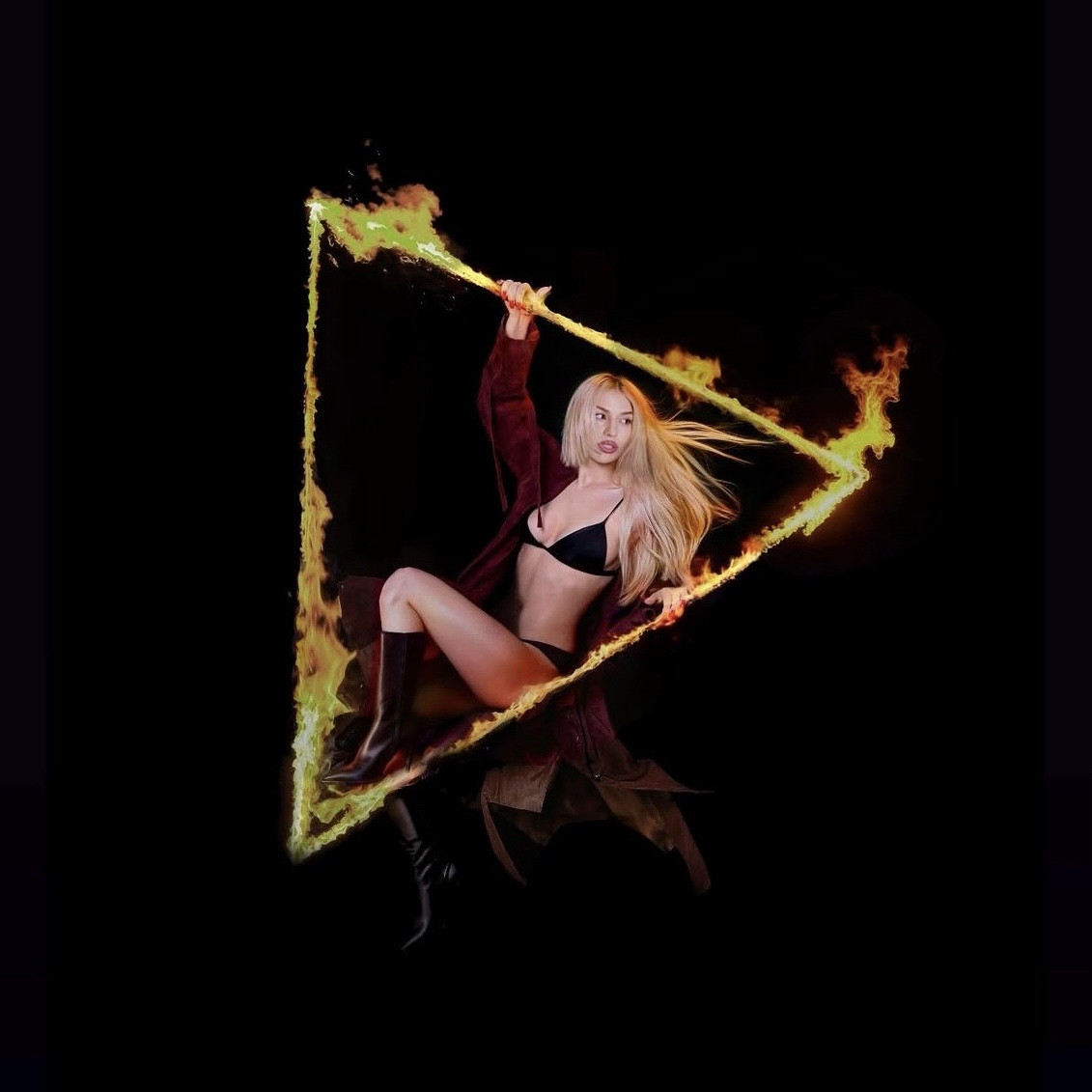 AVA MAX