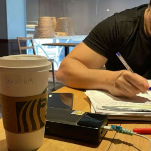 لبنى القيسي