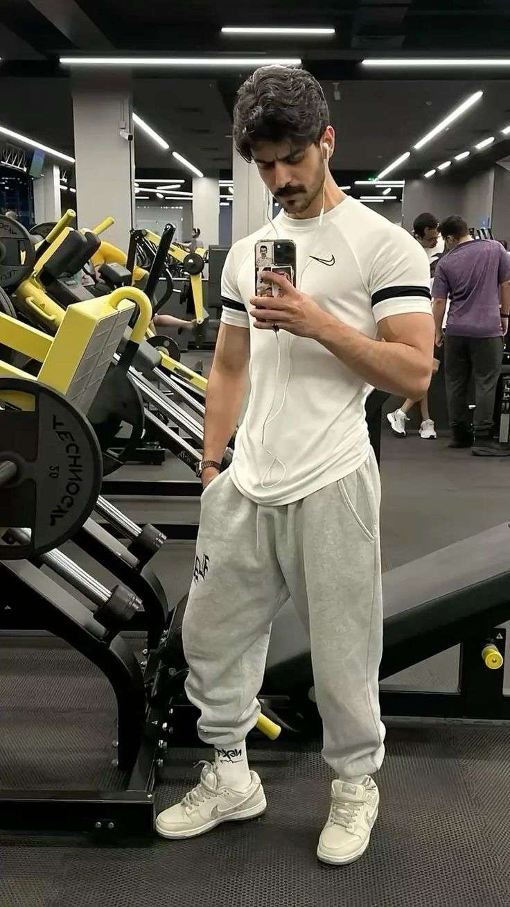 يونس قطيفان